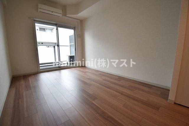 プレサンス松屋町駅前デュオの居間・リビング