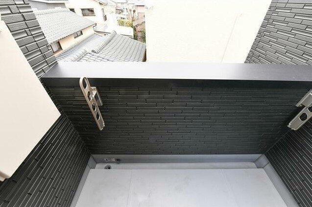 熊本市中央区琴平本町のアパートのバルコニー