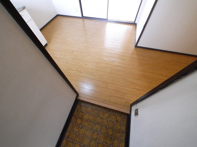 宮東マンションの玄関|きれいな玄関です