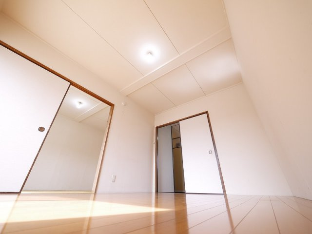 宮東マンションの居間・リビング|使いやすい居間です