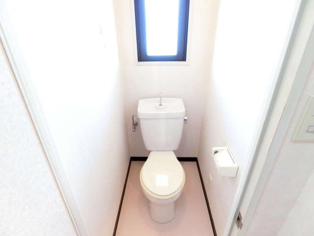 リビオ金剛のトイレ|同物件別部屋