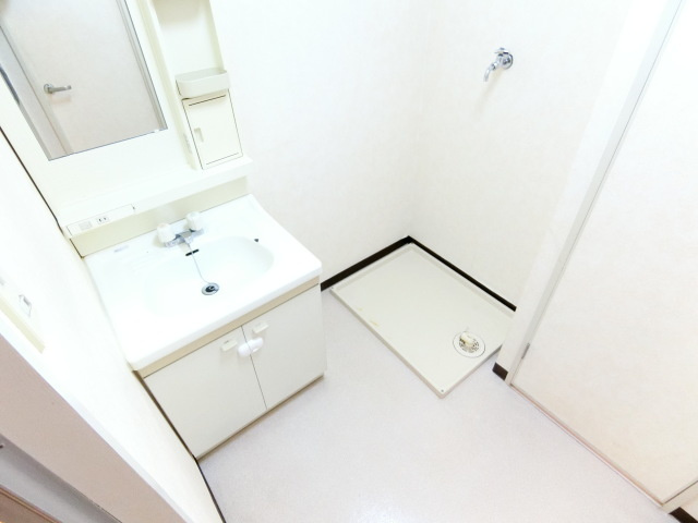 リビオ金剛の洗面所|同物件別部屋