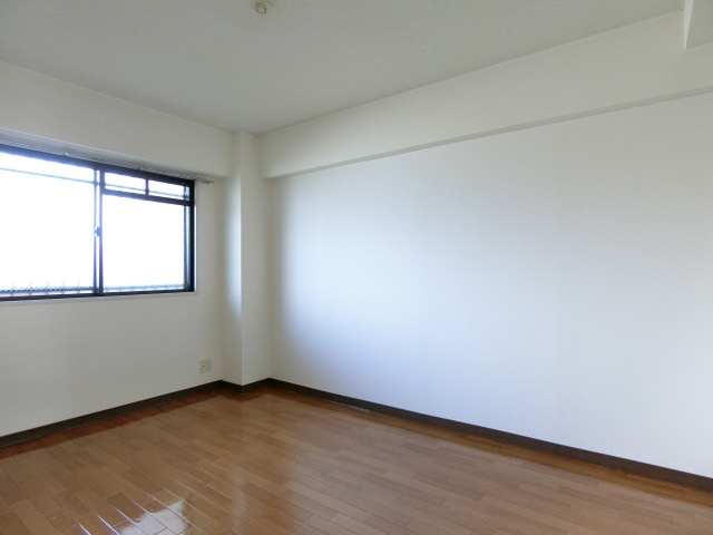 リビオ金剛の寝室|同物件別部屋