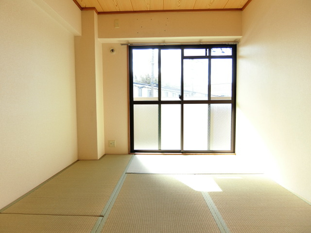 リビオ金剛の和室|同物件別部屋