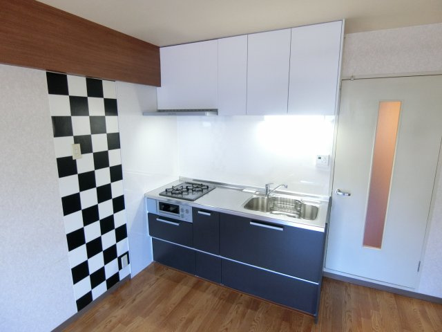 リビオ金剛のキッチン|同物件別部屋