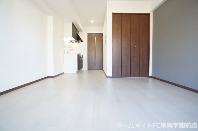 熊本市中央区坪井４丁目の賃貸マンションの居間・リビング
