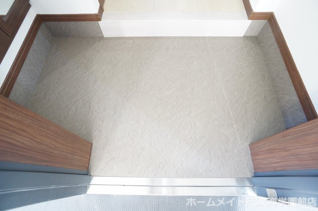 熊本市中央区坪井４丁目の賃貸マンションの玄関