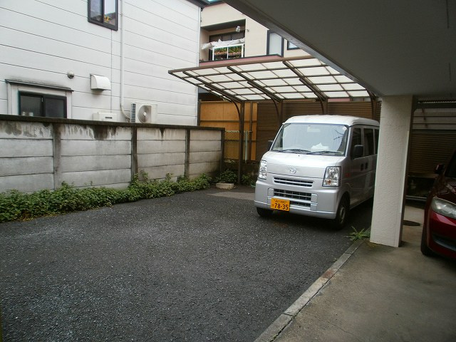ＣＡＳＡ　ＤＥ　ＳＡＮＮＯ　駐車場