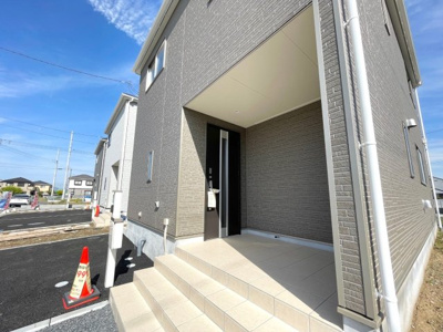 【外観】 | 神栖市若松中央第2-1号棟 | 【祝完成】ご見学は本日も可能です。お気軽にお問合せ下さい。神栖市若松中央第2-1号棟