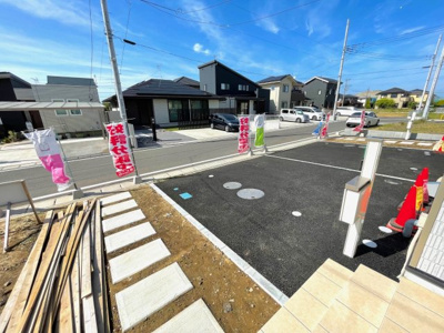 【エントランス】 | 神栖市若松中央第2-2号棟 | 【祝完成】ご内覧は平日でも可能です。お気軽にお問合せ下さい！
TEL:0476-37-3888