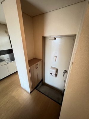【玄関】 | ドミール厨子奥