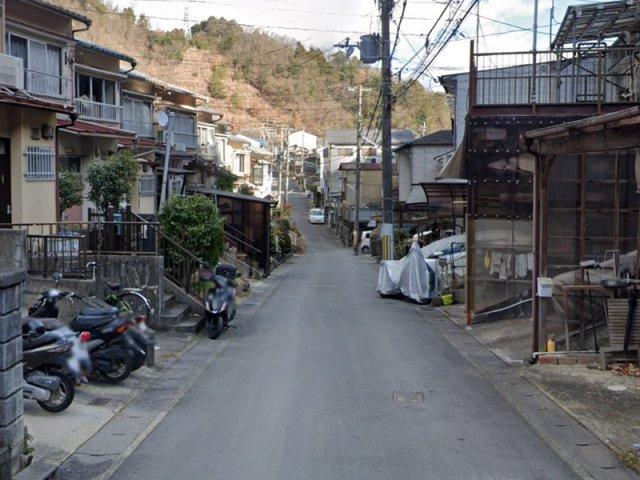 【前面道路含む現地写真】 | 山科区四ノ宮行者谷　中古戸建
