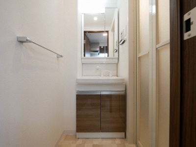 【独立洗面台】 | フォーリアライズ難波南レーヴ