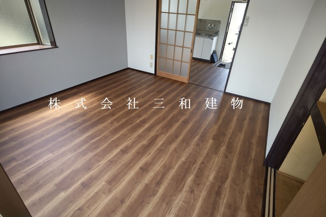 榎本ハイムの居間・リビング
