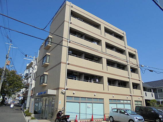 植田マンション城内の外観