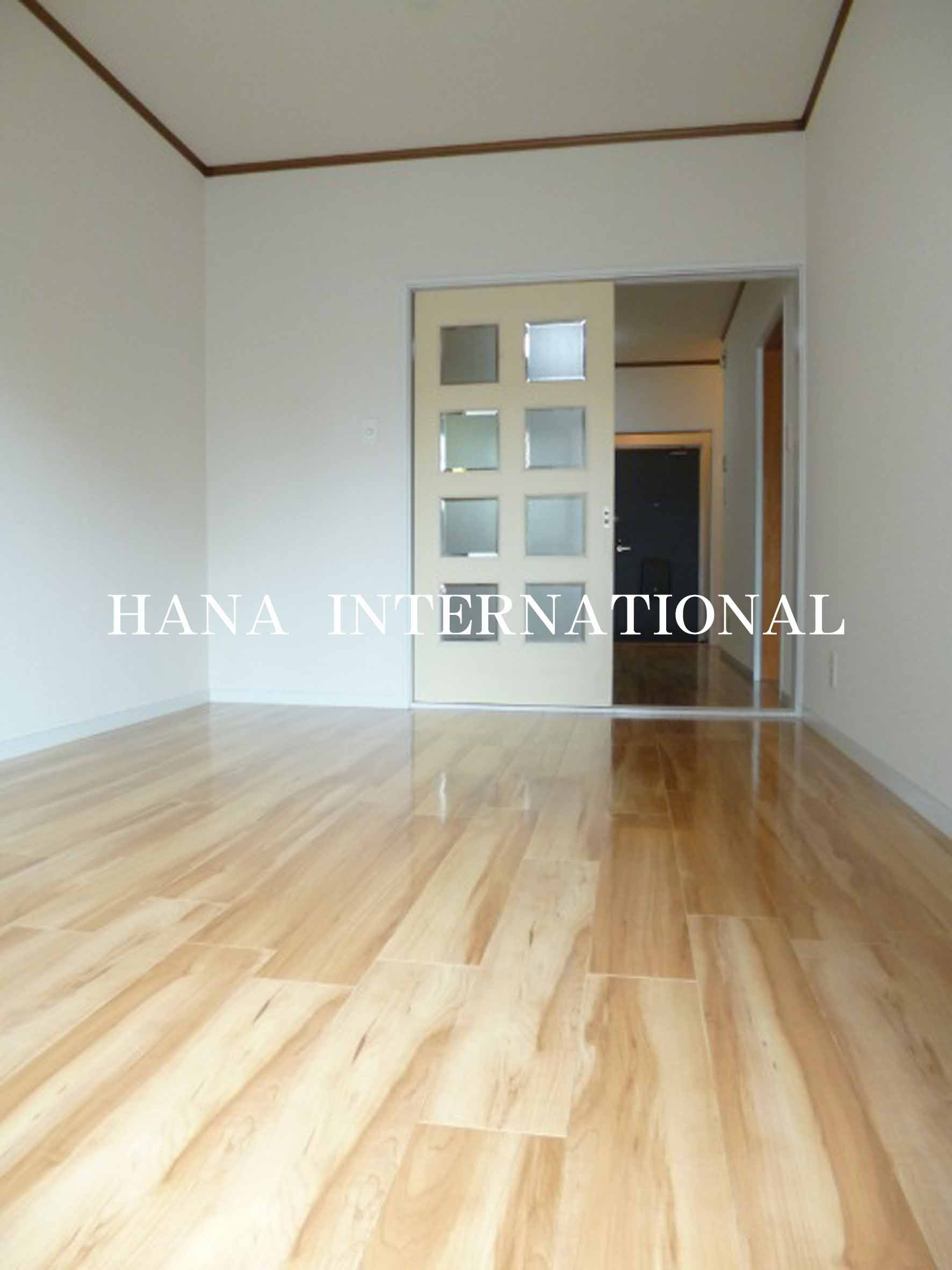 メゾンプルミエの居間・リビング