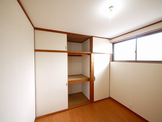 大西一戸建（408）の洋室