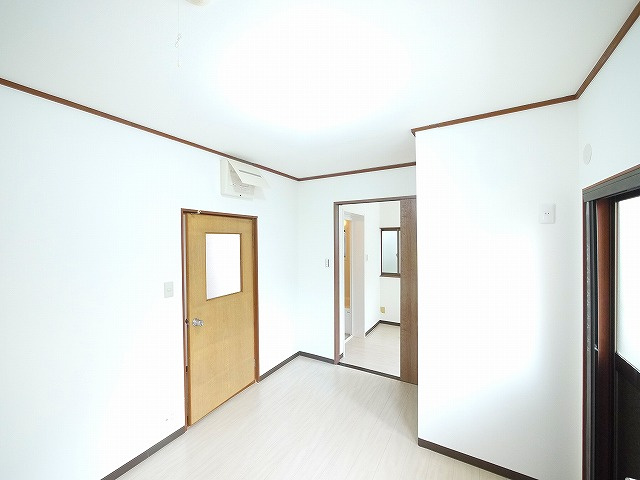 大西一戸建（408）の内装