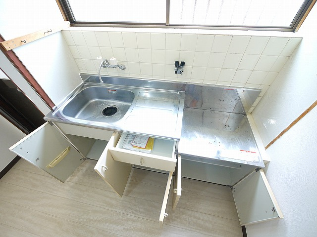 大西一戸建（408）のキッチン