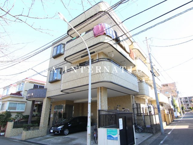 パルシオン富士見の外観|物件前には緑豊かな緑道が御座います(^^)/