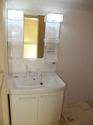 【独立洗面台】 | サーレ・学園前Ⅱ