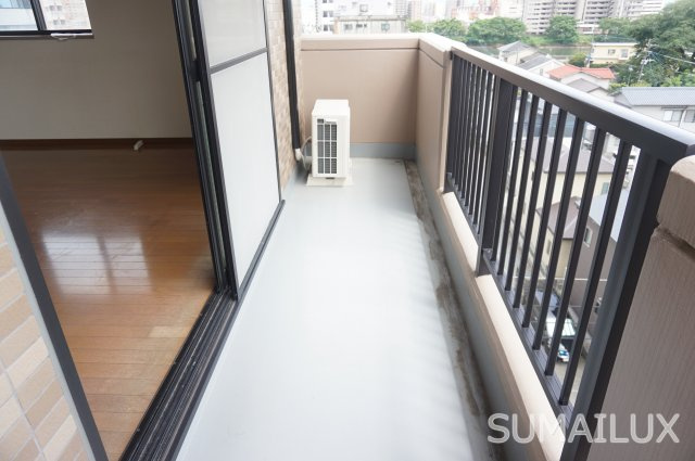 熊本市西区二本木３丁目の賃貸マンションのバルコニー