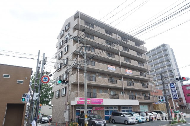 熊本市西区二本木３丁目の賃貸マンションの外観