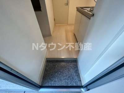 【玄関】 | ボンヌール枇杷島 | 収納もある玄関です