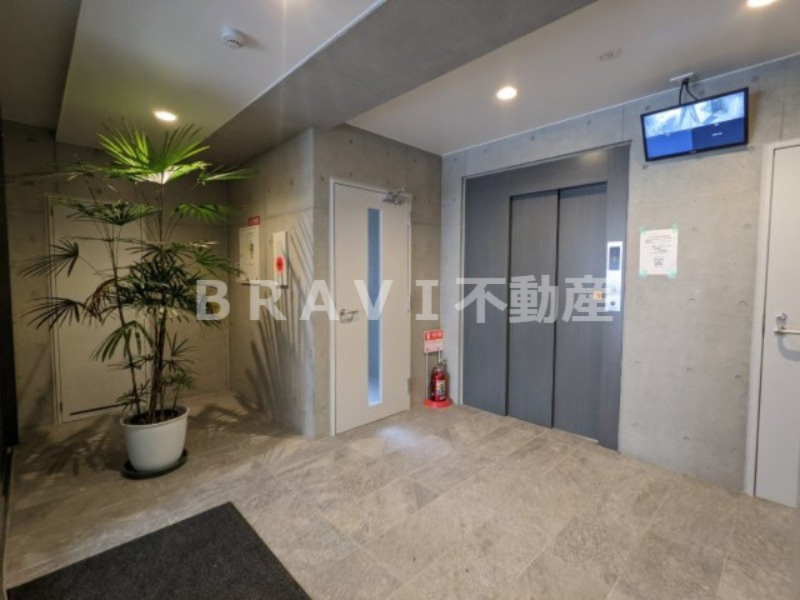 モデラート上町台 BRAVI不動産のロビー|『モデラート上町台』