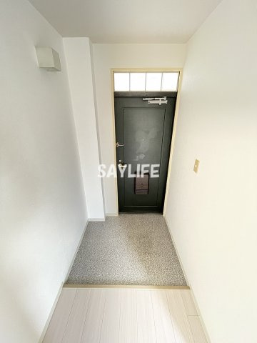 ラフィーネ諏訪の玄関