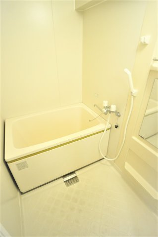 習志野市津田沼４丁目の賃貸マンションの浴室|落ち着いた空間のお風呂です