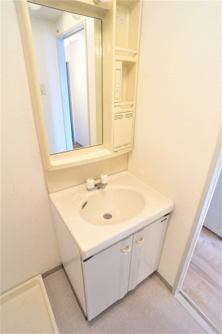 習志野市津田沼４丁目の賃貸マンションの洗面所|ゆったりとスペースのある洗面所