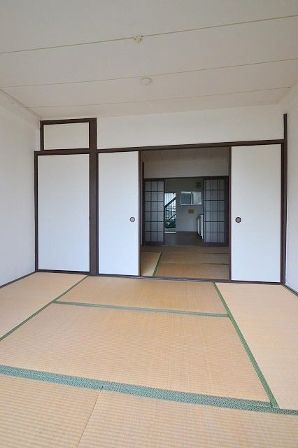 倉本ビルの内装