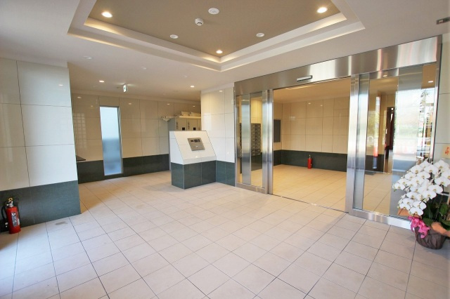  ＡＲＣＥＮＣＩＥＬ　ＳＱＵＡＲＥ　ＴＡＫＡＩＤＡのエントランス