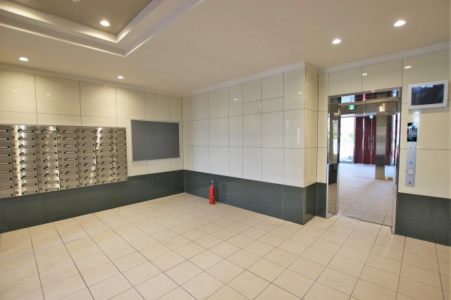  ＡＲＣＥＮＣＩＥＬ　ＳＱＵＡＲＥ　ＴＡＫＡＩＤＡのエントランス