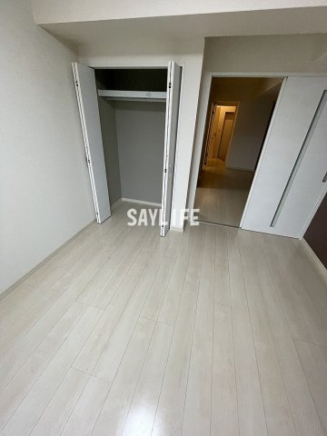  ＡＲＣＥＮＣＩＥＬ　ＳＱＵＡＲＥ　ＴＡＫＡＩＤＡの洋室