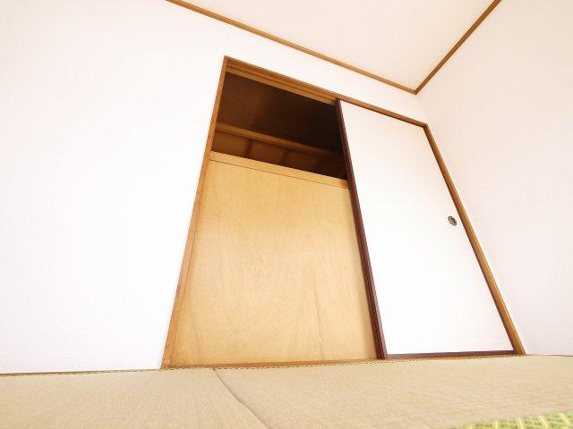 松の里ハイツの内装