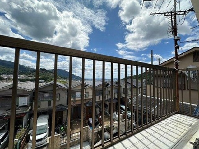 【バルコニー】 | 山科区四ノ宮小金塚　中古戸建