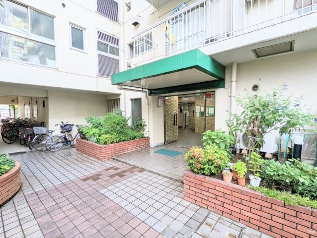隅田リバーサイド永谷マンションのエントランス