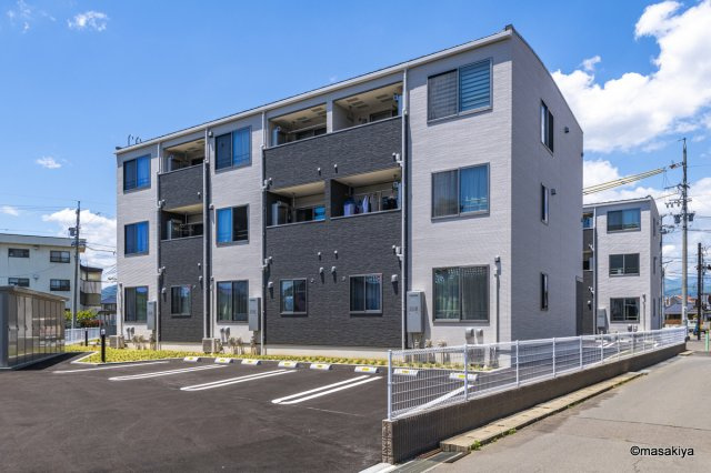 シャルマンの外観