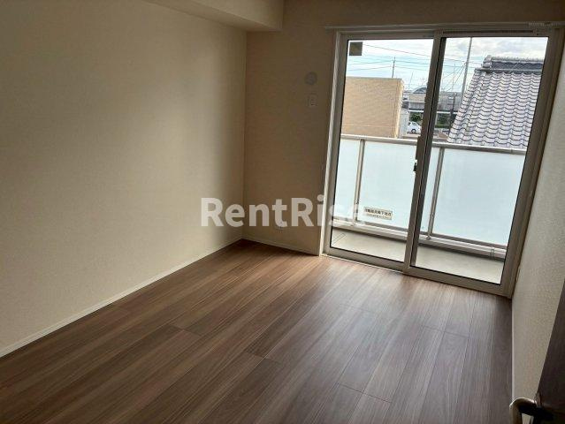 クリスタルヒルズ