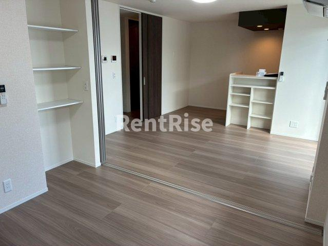 クリスタルヒルズ