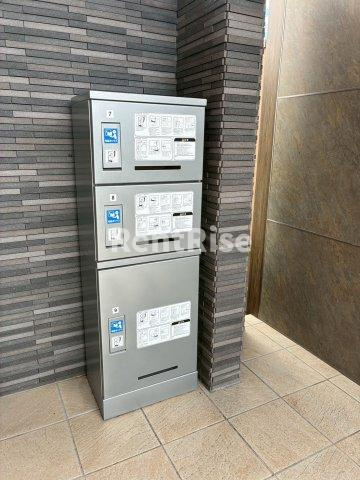 クリスタルヒルズ