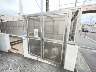 【その他共用部分】 | 敷地内ごみ置き場でごみ出しもらくらく～♪忙しい社会人さんや学生さんにもうってつけ！