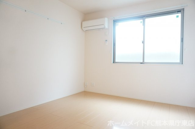 熊本市中央区保田窪１丁目のアパートの居間・リビング