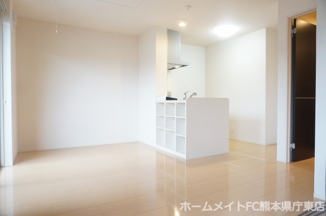 熊本市中央区保田窪１丁目のアパートの居間・リビング