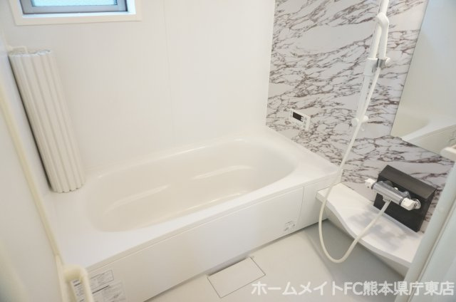 熊本市中央区保田窪１丁目のアパートの浴室