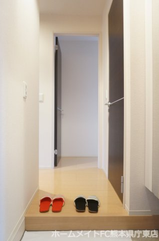熊本市中央区保田窪１丁目のアパートの玄関