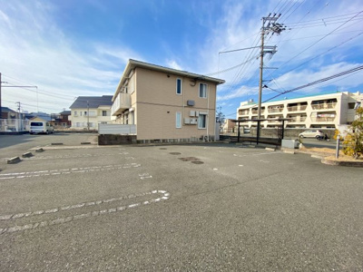 【駐車場】 | シャーメゾン広川