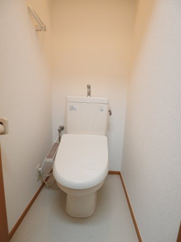 【トイレ】 | メゾン四季 | バストイレ別で快適です！